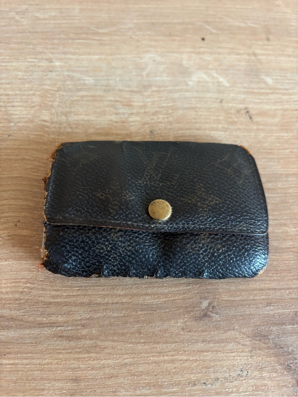 Louis Vuitton Classic Brown Leather Card & Key Holder with Snap